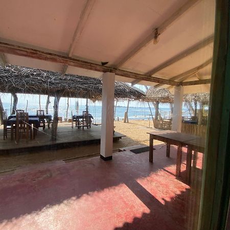 Sapphire Blue Hotel Хикадува Екстериор снимка