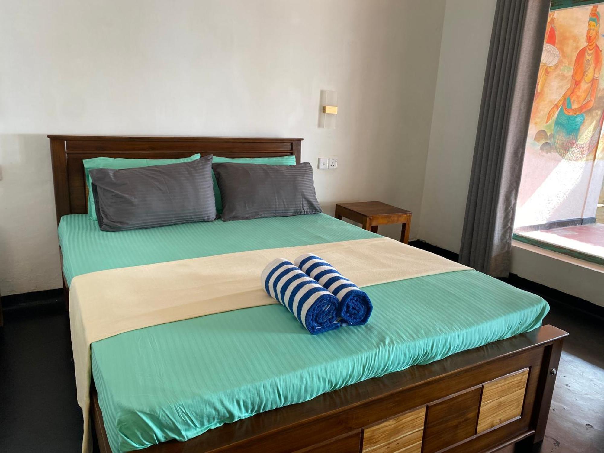 Sapphire Blue Hotel Хикадува Екстериор снимка